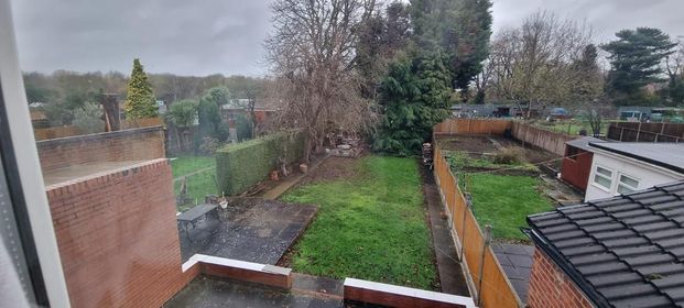 3 bedroom semi-detached house to rent - Photo 1