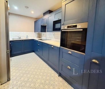 2 bedroom flat to rent - Photo 4