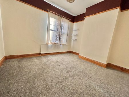 Bulkington Road, Bedworth, CV12 - Photo 4