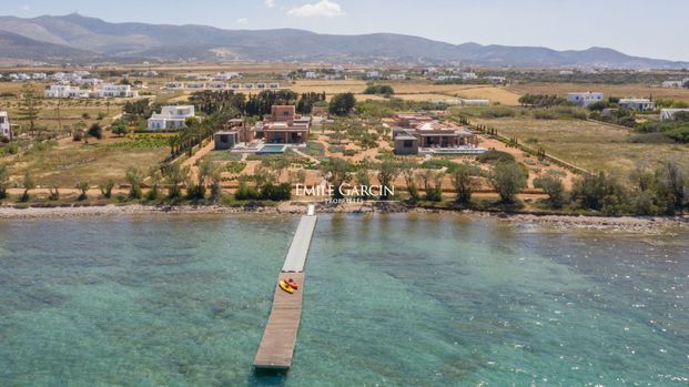 Symbiose Naturelle Pieds Dans l'Eau: Domaine d'Exception sur les Côtes Idylliques de Paros - Photo 1