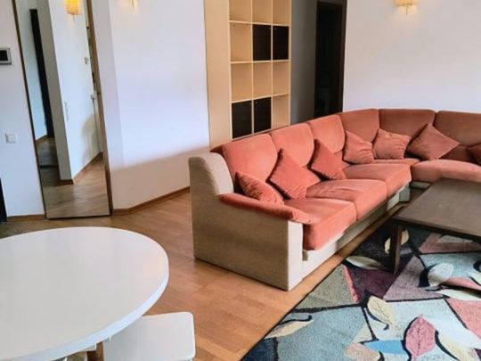 Doi Cocosi, Straulesti, 3 camere cu parcare si boxa incluse. - Fotografie 1