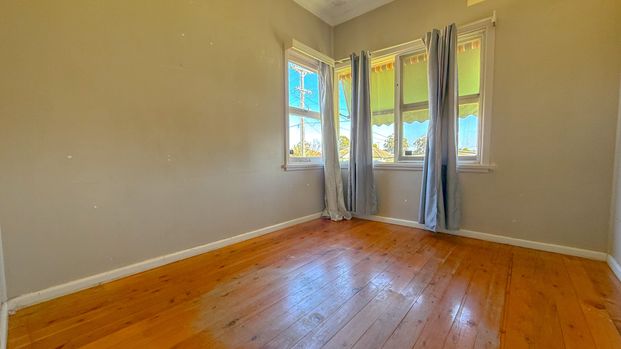 3 BEDROOM HOUSE - READY TO MOVE IN - Photo 1