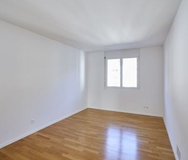 Luminoso 4.5 locali immerso nel verde - Foto 6