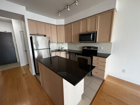 For Lease - 223 Webb Drive Unit# 703, Mississauga, Ontario - Photo 3
