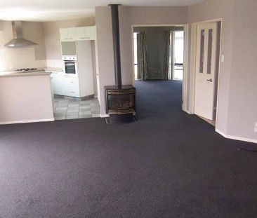 Large warm home close to The Tannery and Ferrymead - Photo 1