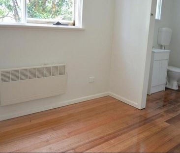 One Bedroom Apartment Close To Chadstone - Photo 3