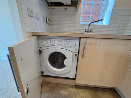 2 bedroom flat to rent - Photo 5