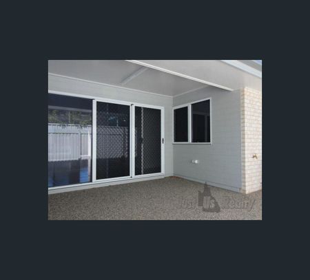 3/36 Takalvan Street, Svensson Heights, Qld 4670 - Photo 3