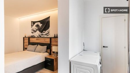 2 room luxury Apartment for rent in Barcelona, Catalonia - Photo 2