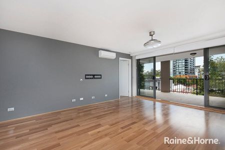 42/7 Landsborough Terrace, Toowong, QLD 4066 - Photo 2