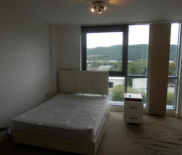 3 bedroom flat to rent - Photo 3