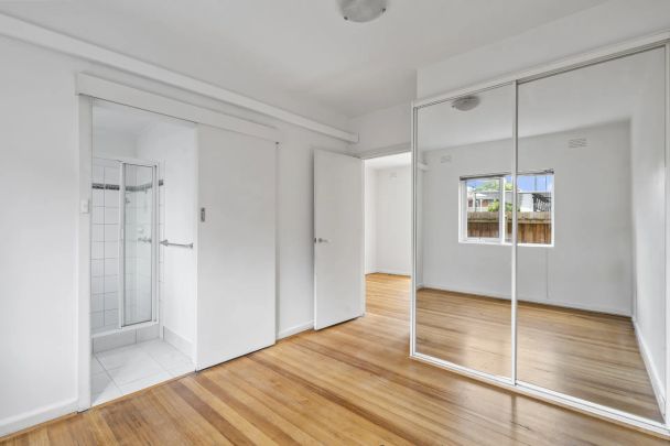 Everything you need! - Photo 1