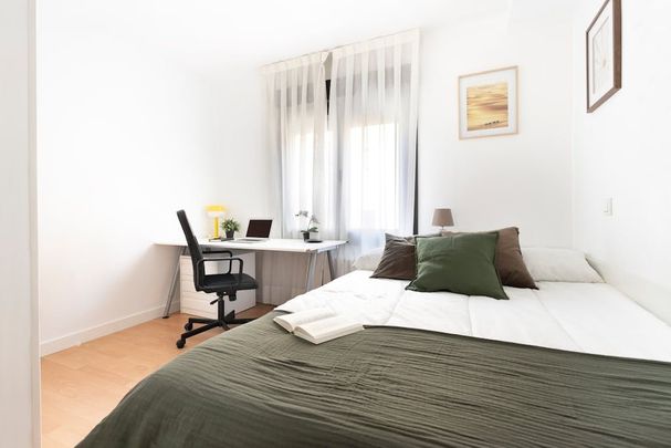 Calle de Raimundo Fernández Villaverde, Madrid, Community of Madrid 28003 - Photo 1