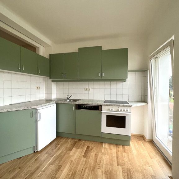 Helles Altbau-Juwel mit Charakter: 2 Zimmer mit Balkon! - Foto 1