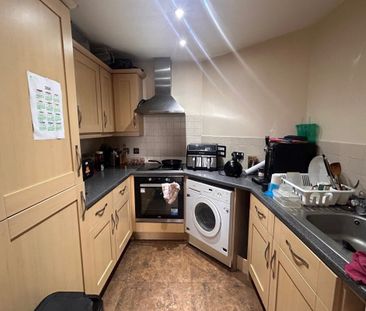 Loates Lane, WATFORD - Photo 2