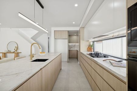 Brand New Luxury Home - Photo 4