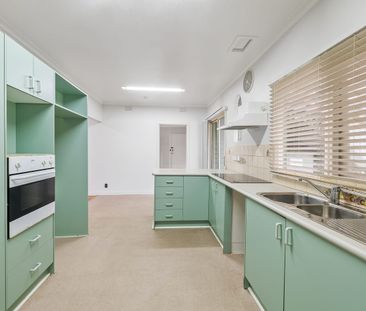 Great Location Family Home - Photo 3