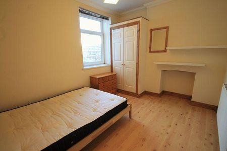 3 bedroom apartment to rent - Photo 5