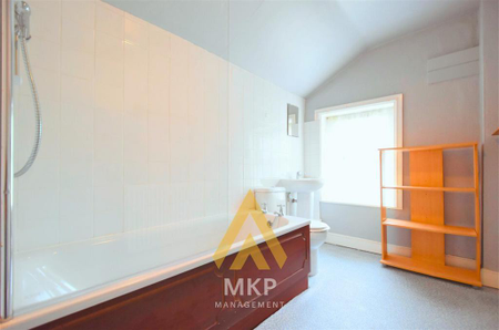 3 bedroom terraced house to rent - Photo 3