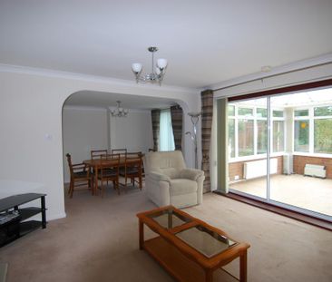 2 bedroom detached bungalow to rent - Photo 1