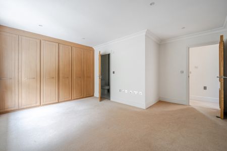 4 bedroom detached house to rent - Photo 4