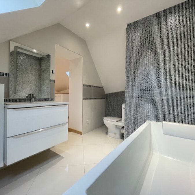 MAISON DEUX CHAMBRES EN CENTRE VILLE - Photo 1