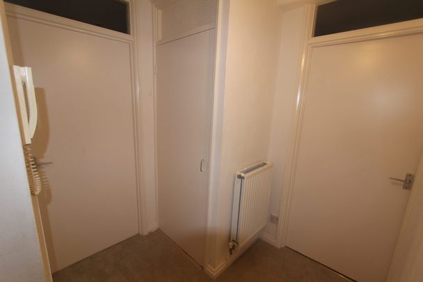 Westminster Crescent, Sheffield, S10 - Photo 1