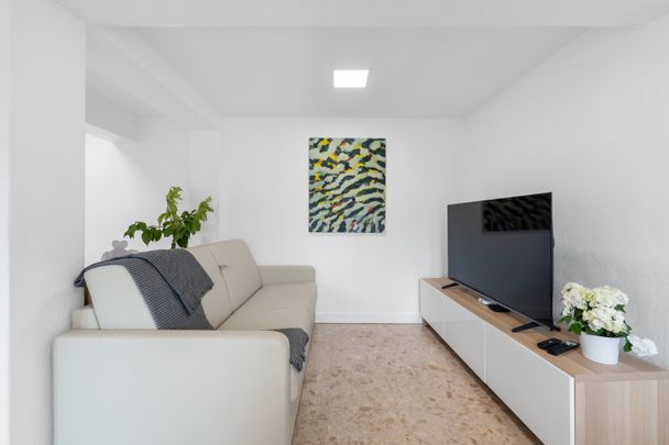 T2 moderno com varanda- média duração (Não negociável) - Photo 1