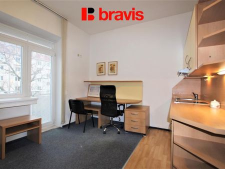 Pronájem bytu 1+kk 23 m2 - Fotografie 4