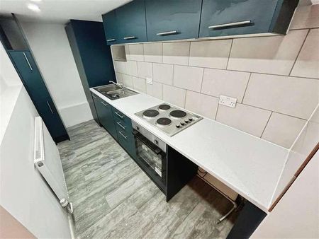 North Road, Porth, CF39 - Photo 4