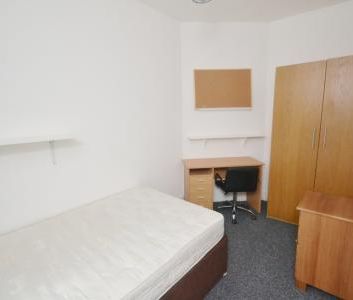 Carill Drive, Fallowfield, Manchester, M14 - Photo 6