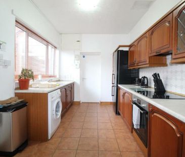 4 bedroom house of multiple occupation to rent - Photo 4