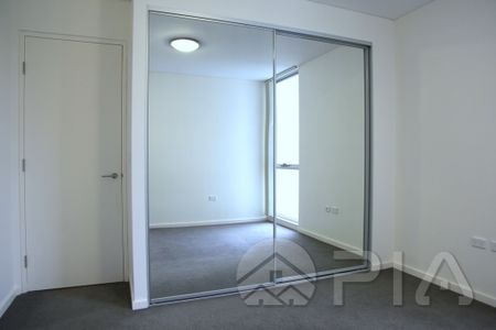 Nearly new 2 bed room apartment ,Available 28/11/17. Entry via Leicester Ave. - Photo 5