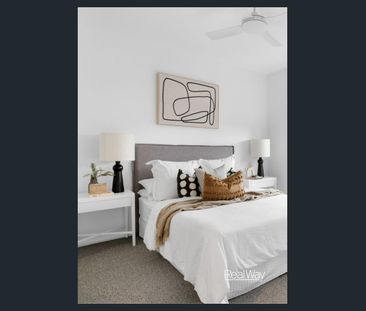 Immaculately Presented, Brick Home In The Sought After Suburb Of Mi... - Photo 4