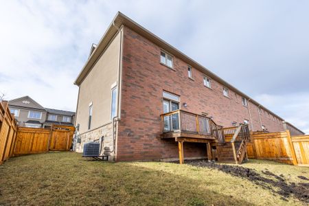 For Lease - 2314 Natasha Circle, Oakville, Ontario - Photo 2