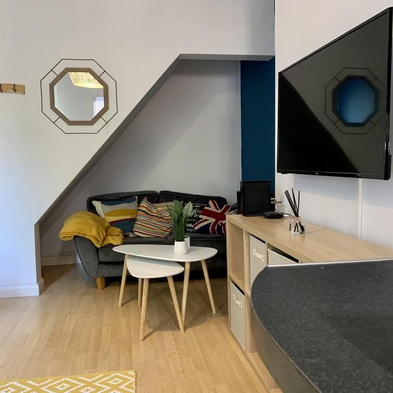 4 bedroom terraced house to rent - Photo 1