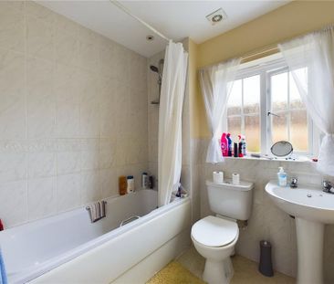 2 bedroom terraced house to rent - Photo 4
