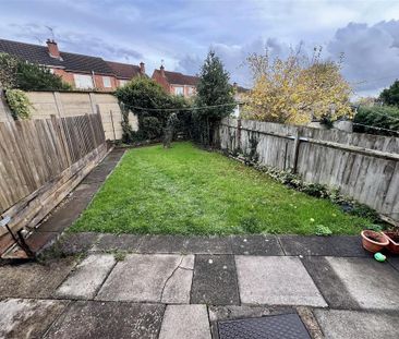 3 bedroom terraced house to rent - Photo 2