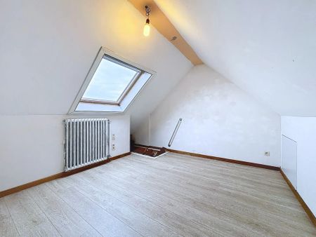 Appartement met 2 slaapkamers, ruim terras en garage te Koekelare - Photo 4