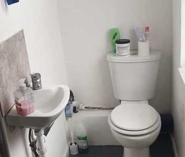 3 bedroom house to rent - Photo 2