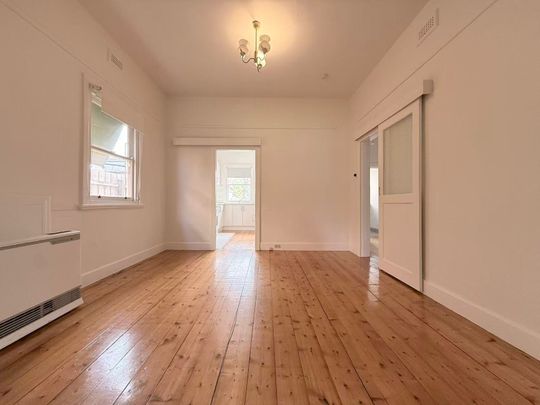 Wonder Family Home In the Oakhill Estate - Photo 1