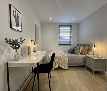 1 bedroom in a house share to rent - Photo 2