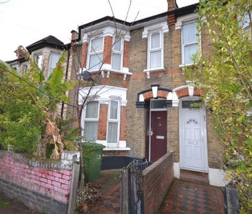 3 bedroom terraced house to rent - Photo 5