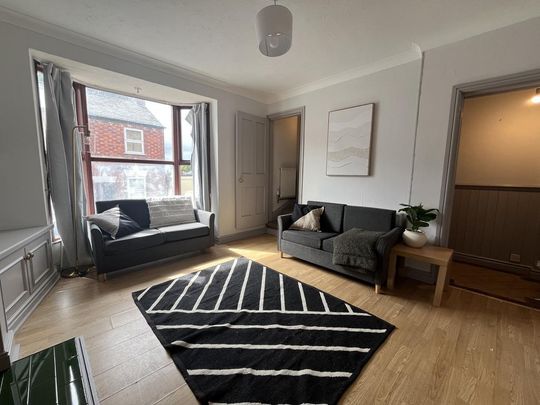 4 bedroom terraced house to rent - Photo 1