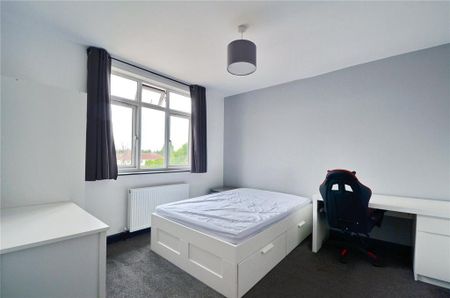 6 bedroom terraced house to rent - Photo 3