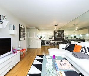 2 Bedrooms Flat to rent in Sunflower Court, 173 Granville Road, London NW2 | £ 427 - Photo 1