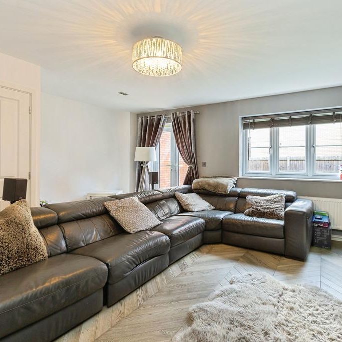 3 bedroom terraced house to rent - Photo 1