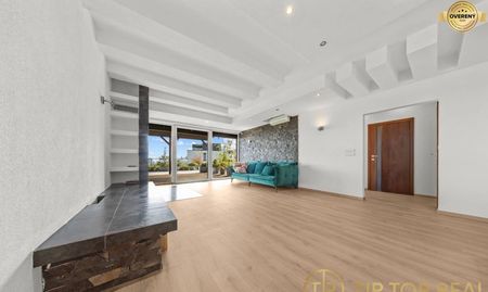 LUXUSNÝ PENTHOUSE s KRBOM, 2 TERASAMI a VÝHĽADOM NA CELÉ MESTO - Fotografia 4