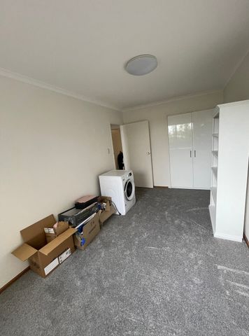 Cheltenham - Photo 5