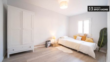 4 room luxury Flat for rent in Madrid, Autonomous Region of Madrid - Photo 2